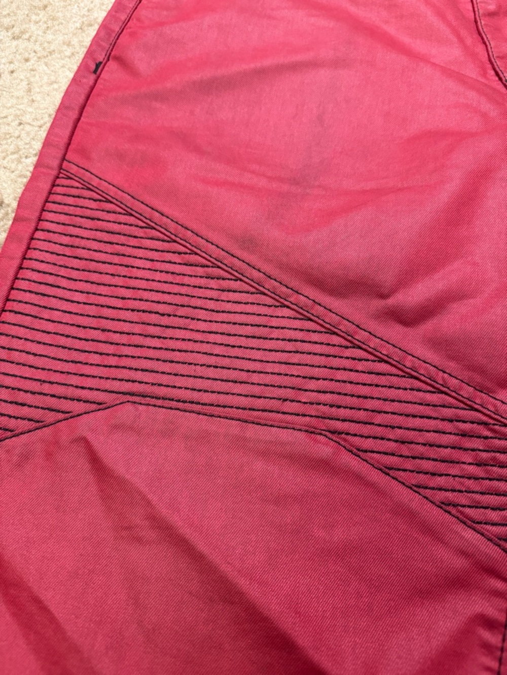 G by Guess— Men’s Red Shorts, Korbin Slim Fit - Picture 4 of 7